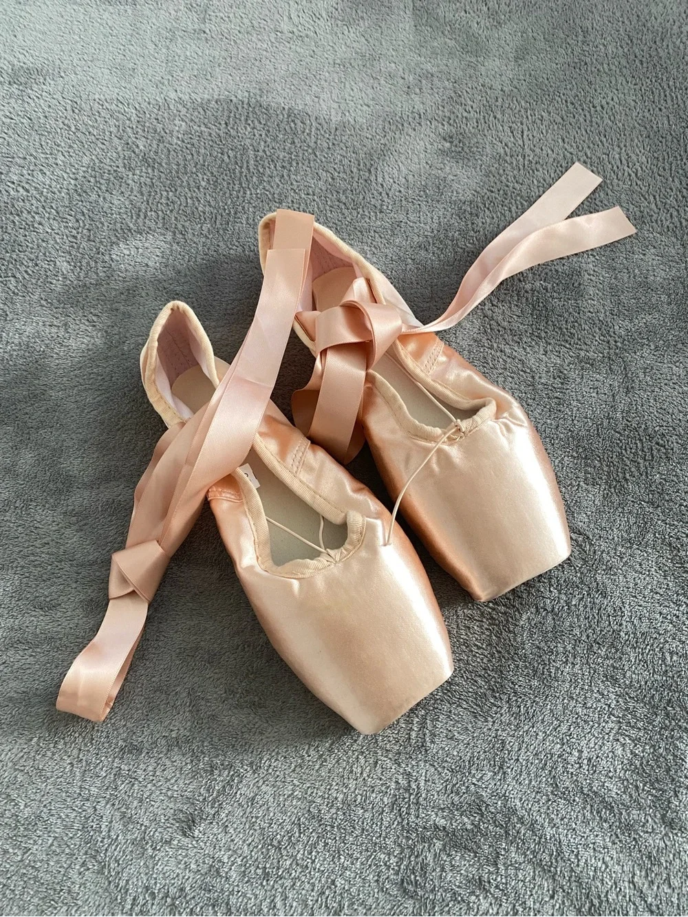 Wendywu Pink Satin Pointe Ballet Shoes Size 10 - Picture 3 of 16